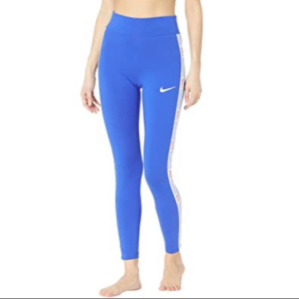 Nike Sportswear Hyper Femme Leggings Graphics
